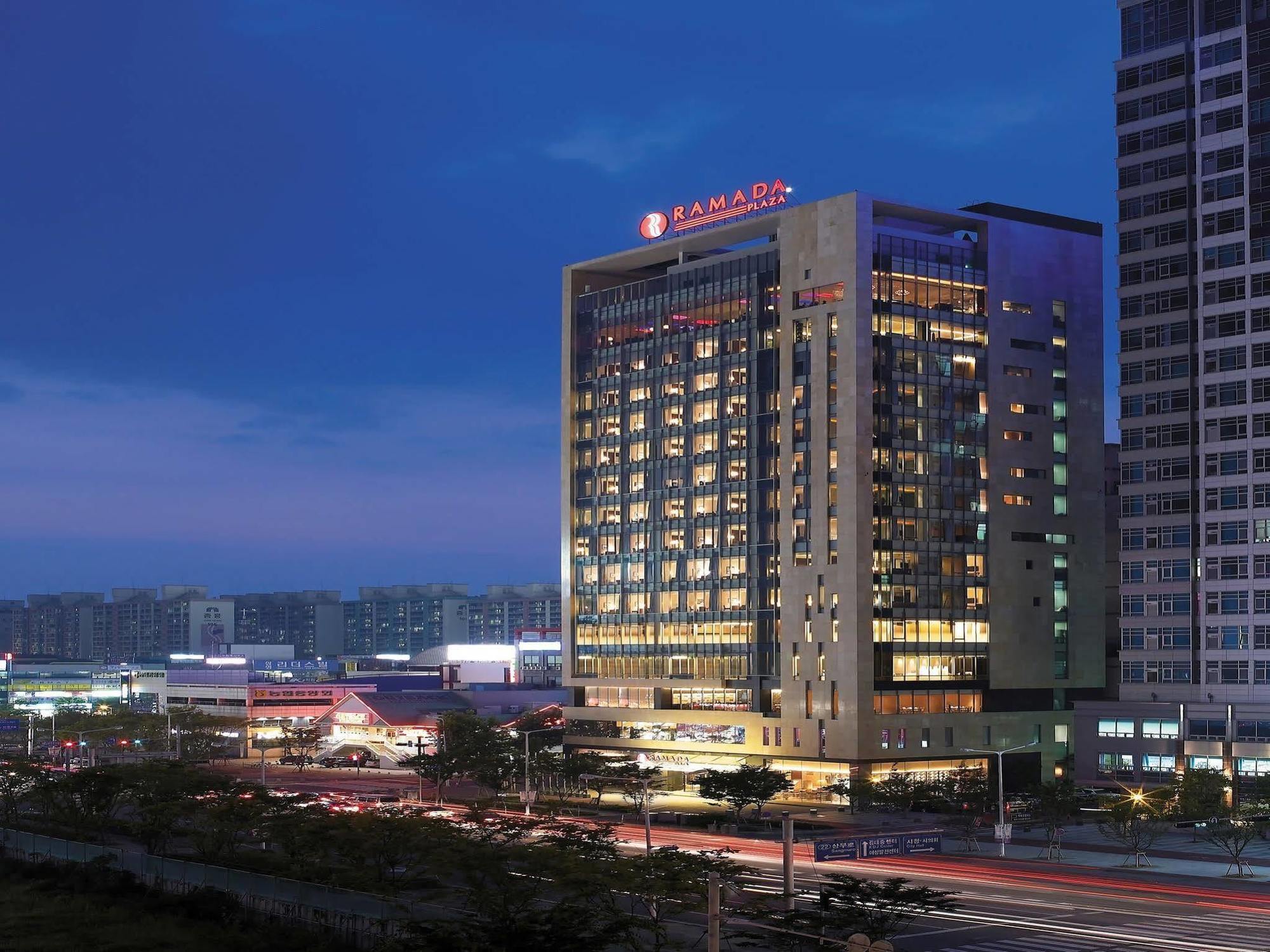 รามาดา พลาซ่า กวางจู Hotel Gwangju Metropolitan City ภายนอก รูปภาพ