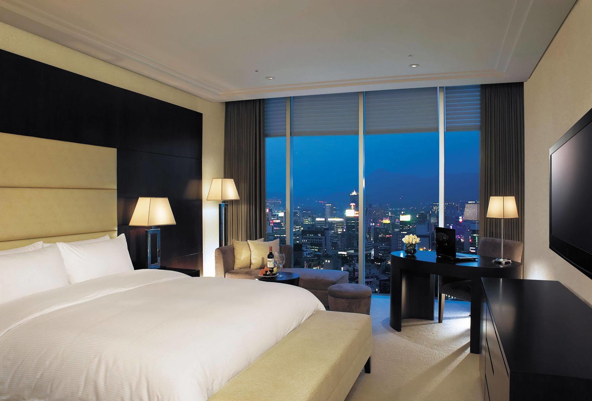 รามาดา พลาซ่า กวางจู Hotel Gwangju Metropolitan City ภายนอก รูปภาพ